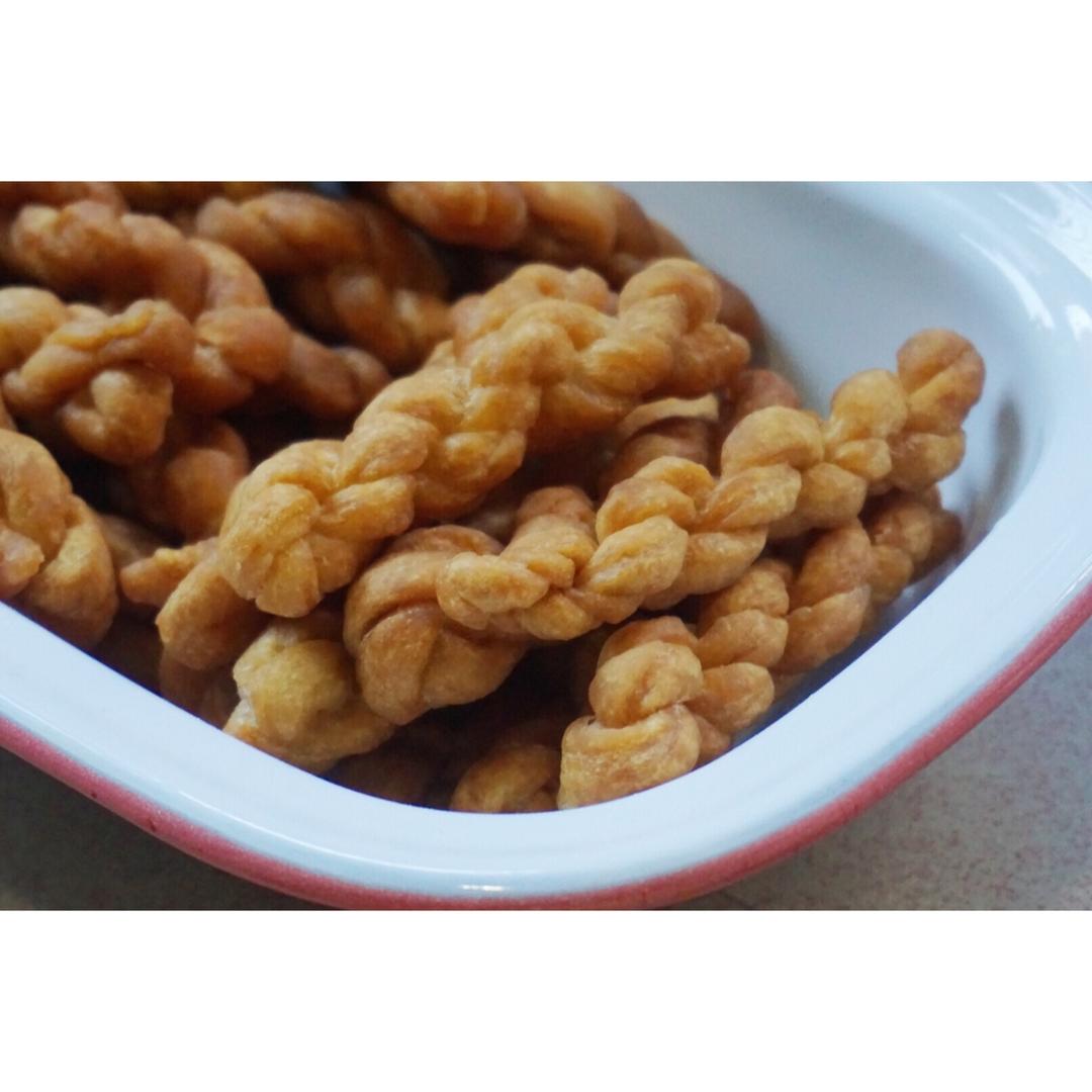 鸡蛋小麻花
