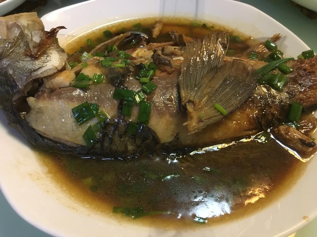 红烧鲫鱼