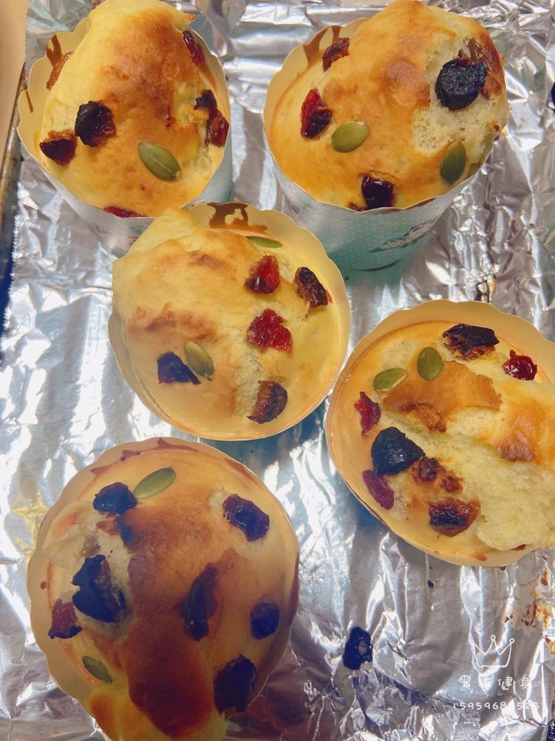 儿童早餐—香蕉蔓越莓玛芬蛋糕