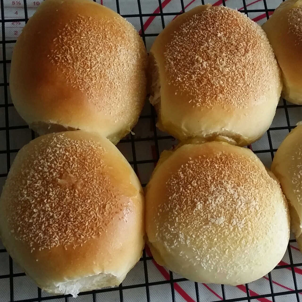 椰蓉奶酥小餐包