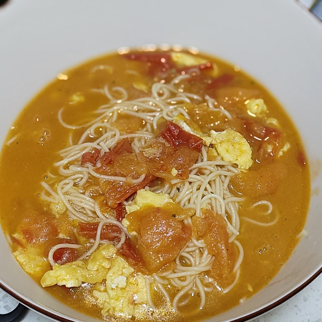 恨不得抱着锅舔的番茄鸡蛋面