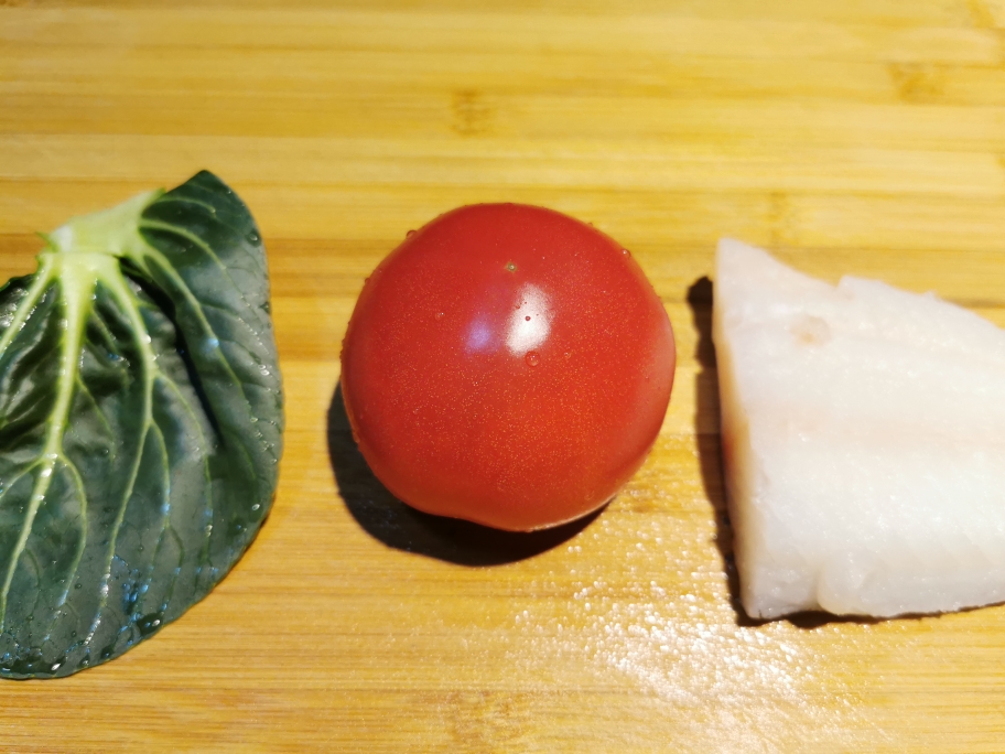 宝宝辅食-番茄鳕鱼面的做法 步骤1