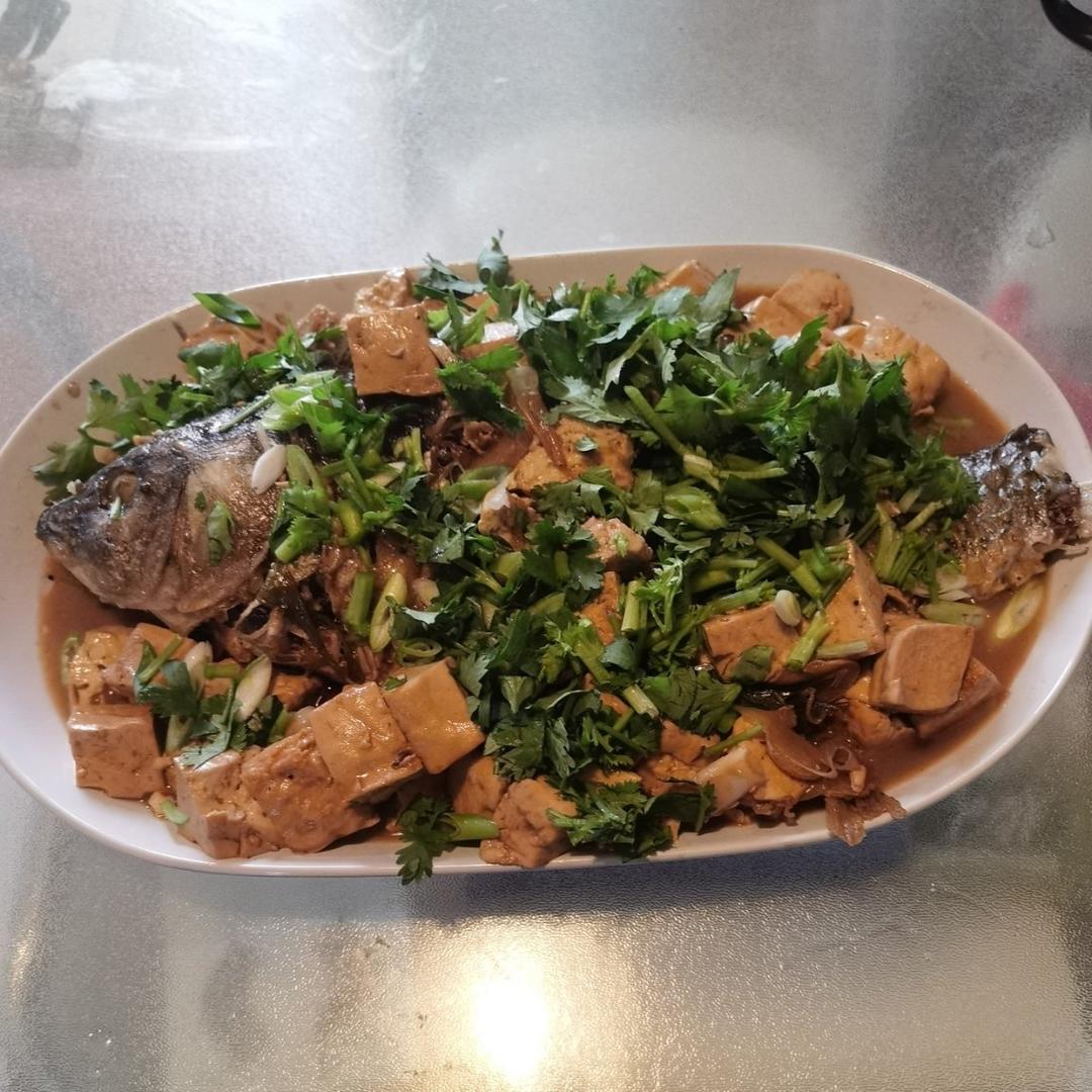 红烧鲤鱼