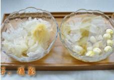 白莲茶树菇乳鸽汤的做法 步骤1