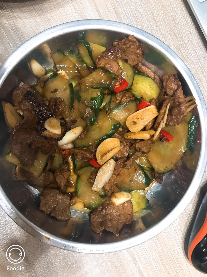 脆黄瓜炒肉