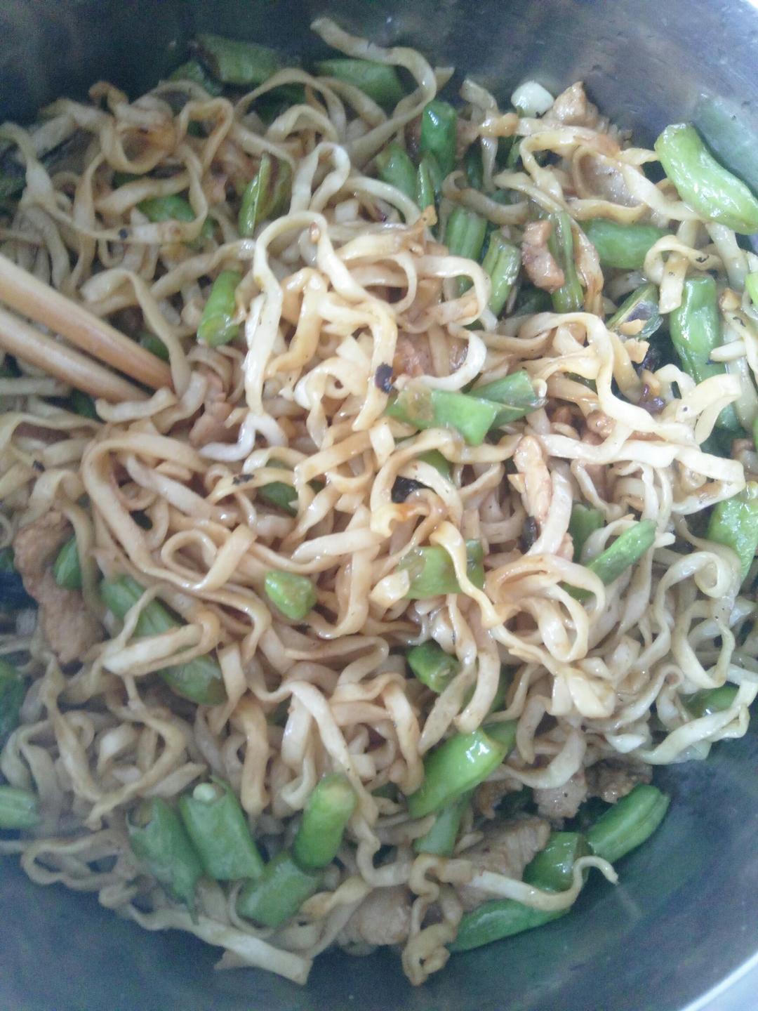 豆角焖面