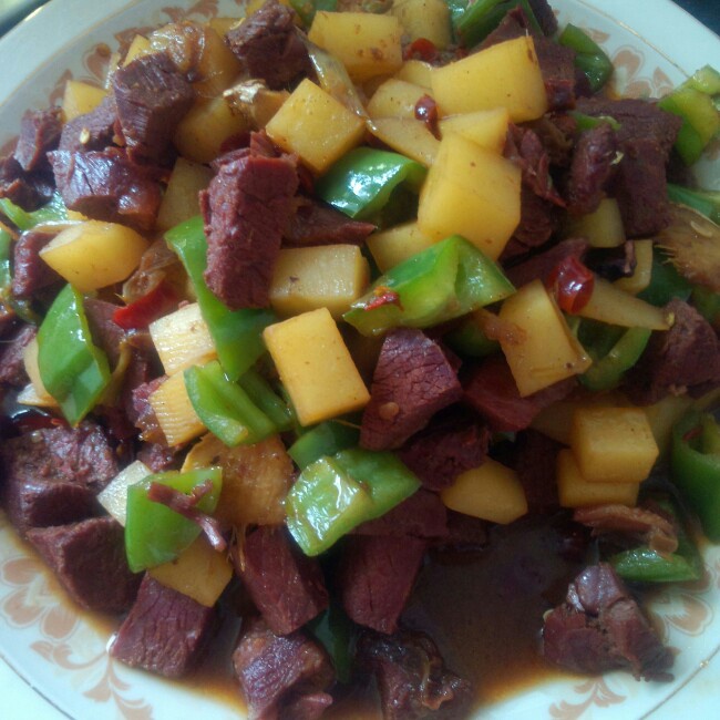 土豆烧牛肉