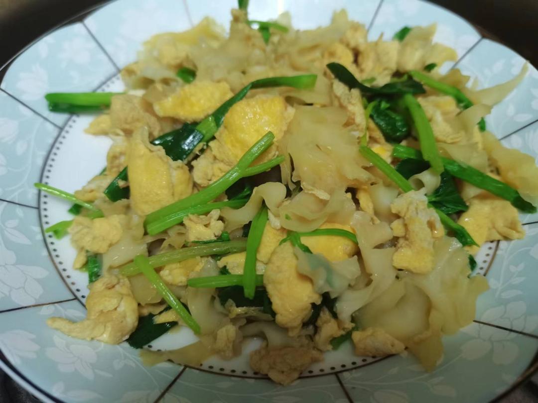 简单又好吃的绣球菌炒鸡蛋