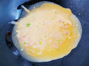 快手早餐‼️奶香浓郁的牛奶鸡蛋饼的做法 步骤8