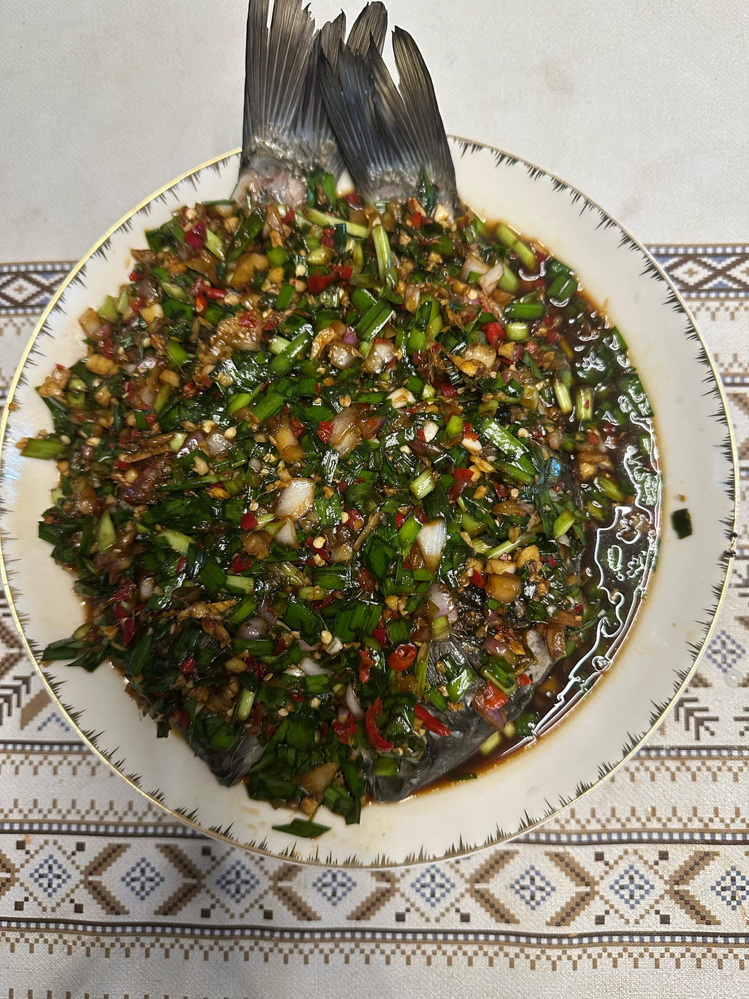 凉拌鲫鱼（韭菜）