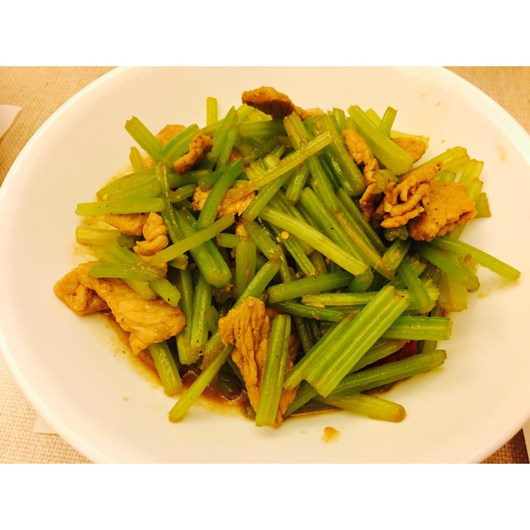 芹菜炒肉