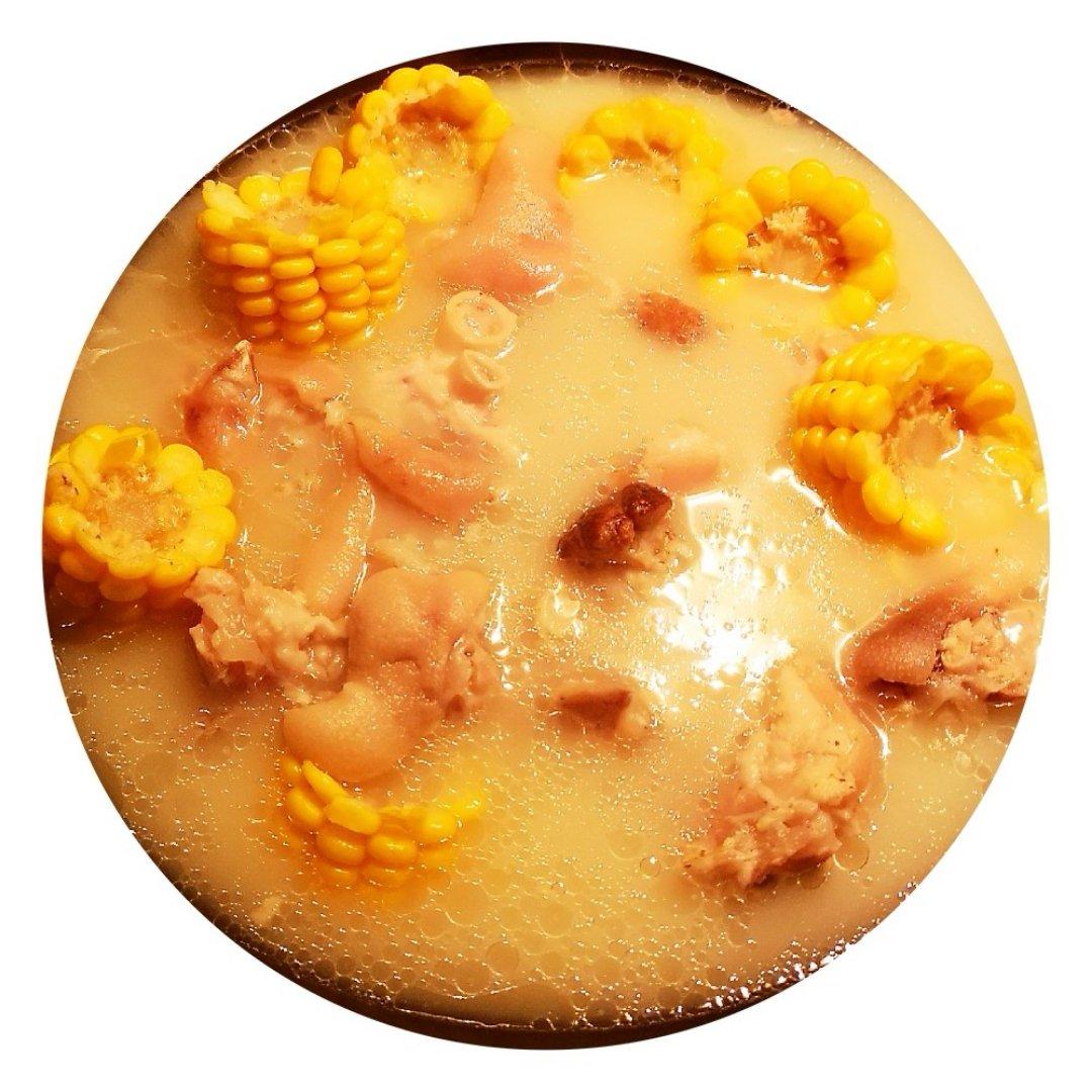 甜玉米猪手汤
