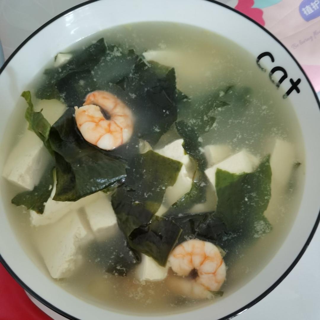 含钙量超牛奶十倍的裙带菜虾仁豆腐汤，孩子长个儿优秀菜谱