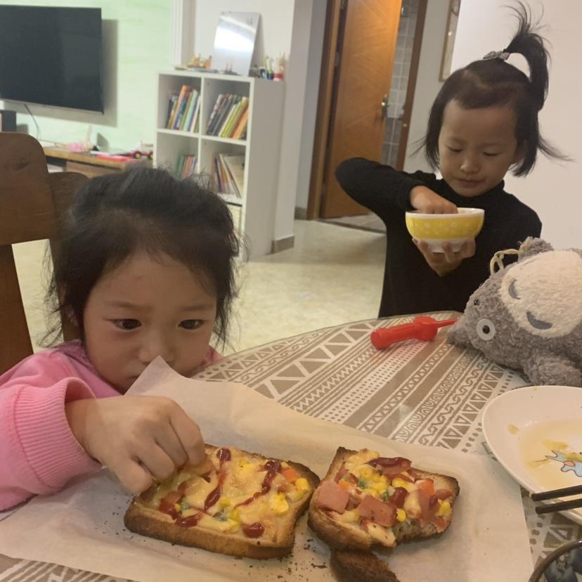 超好吃面包披萨🍕