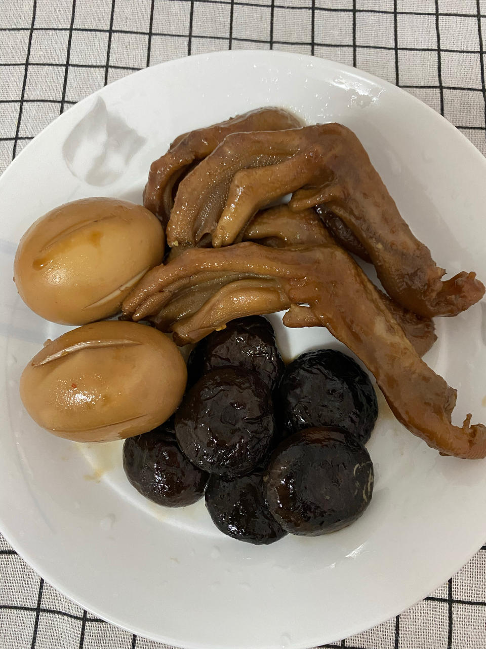 辣卤鸭头，比衢州菜馆的更够味