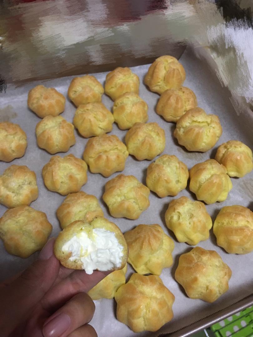 简单易成功的奶油小泡芙做法