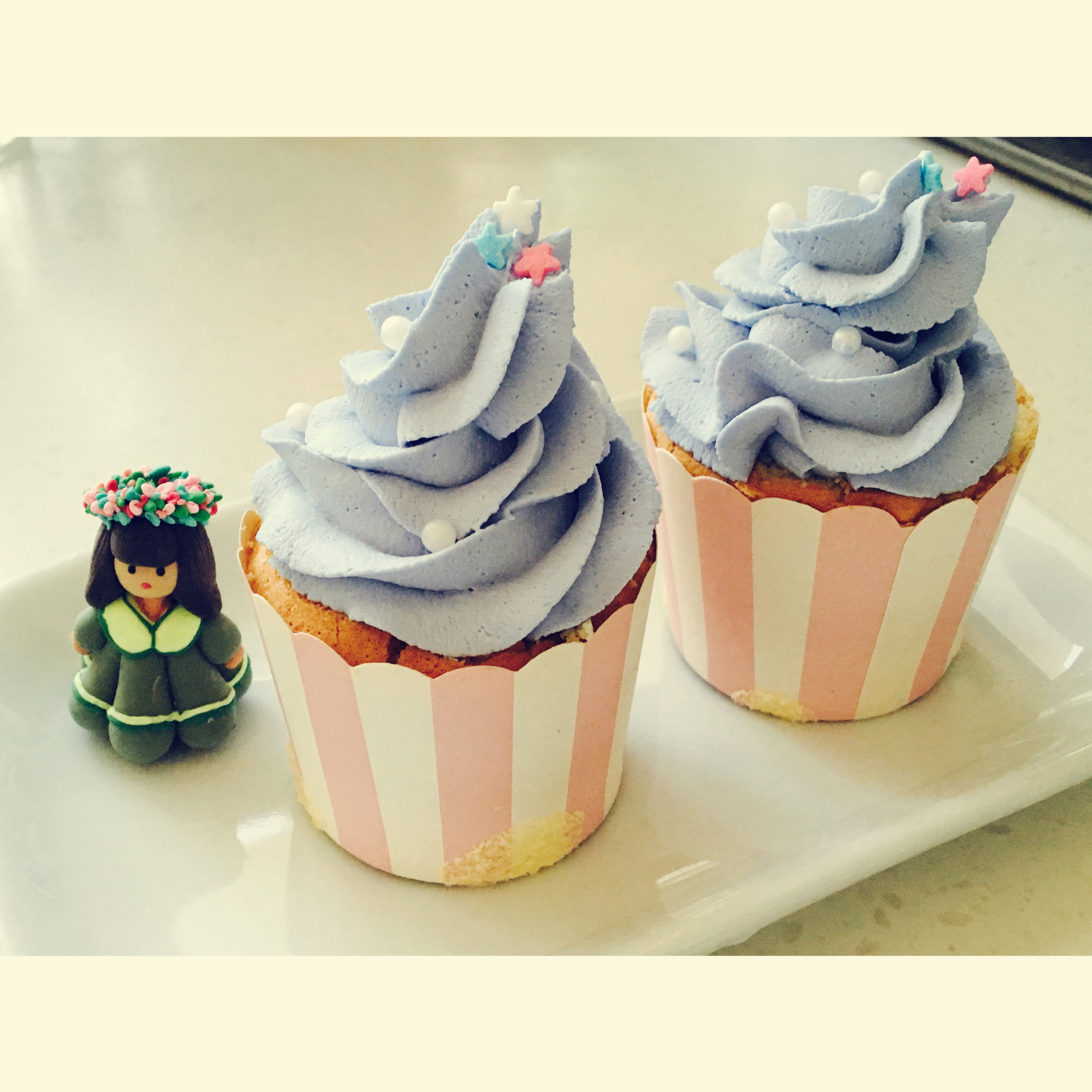 鲜奶油戚风杯子蛋糕（纸杯蛋糕）