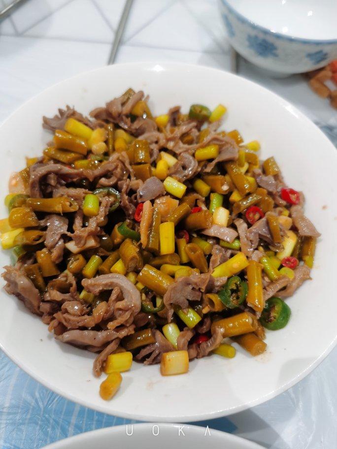 一碗就够之超超超级下饭的酸豆角炒鸡胗