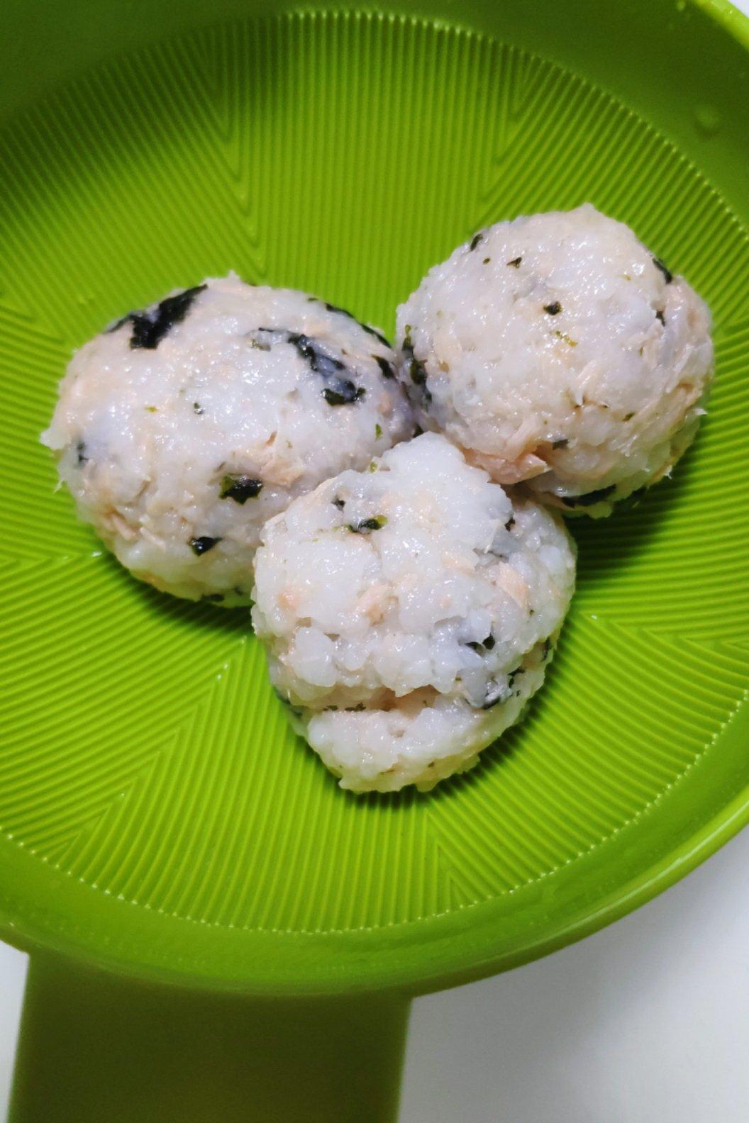 宝宝辅食~三文鱼饭团（11个月）