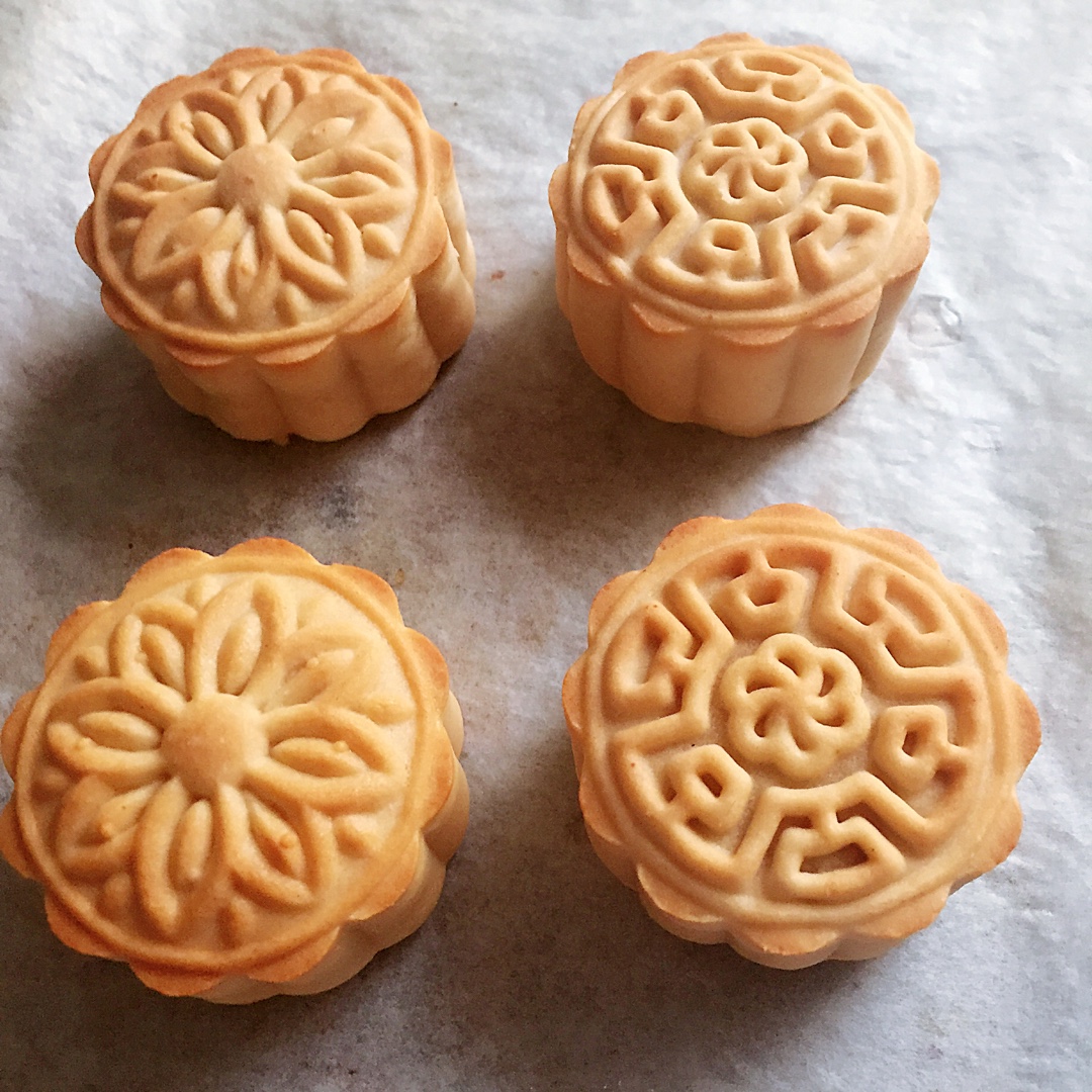 金沙奶黄月饼