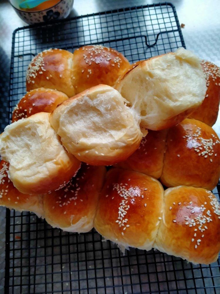 超级柔软拉丝的蜂蜜小餐包