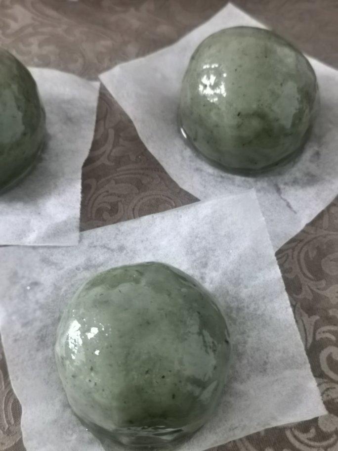 网红青团～～咸蛋黄肉松青团