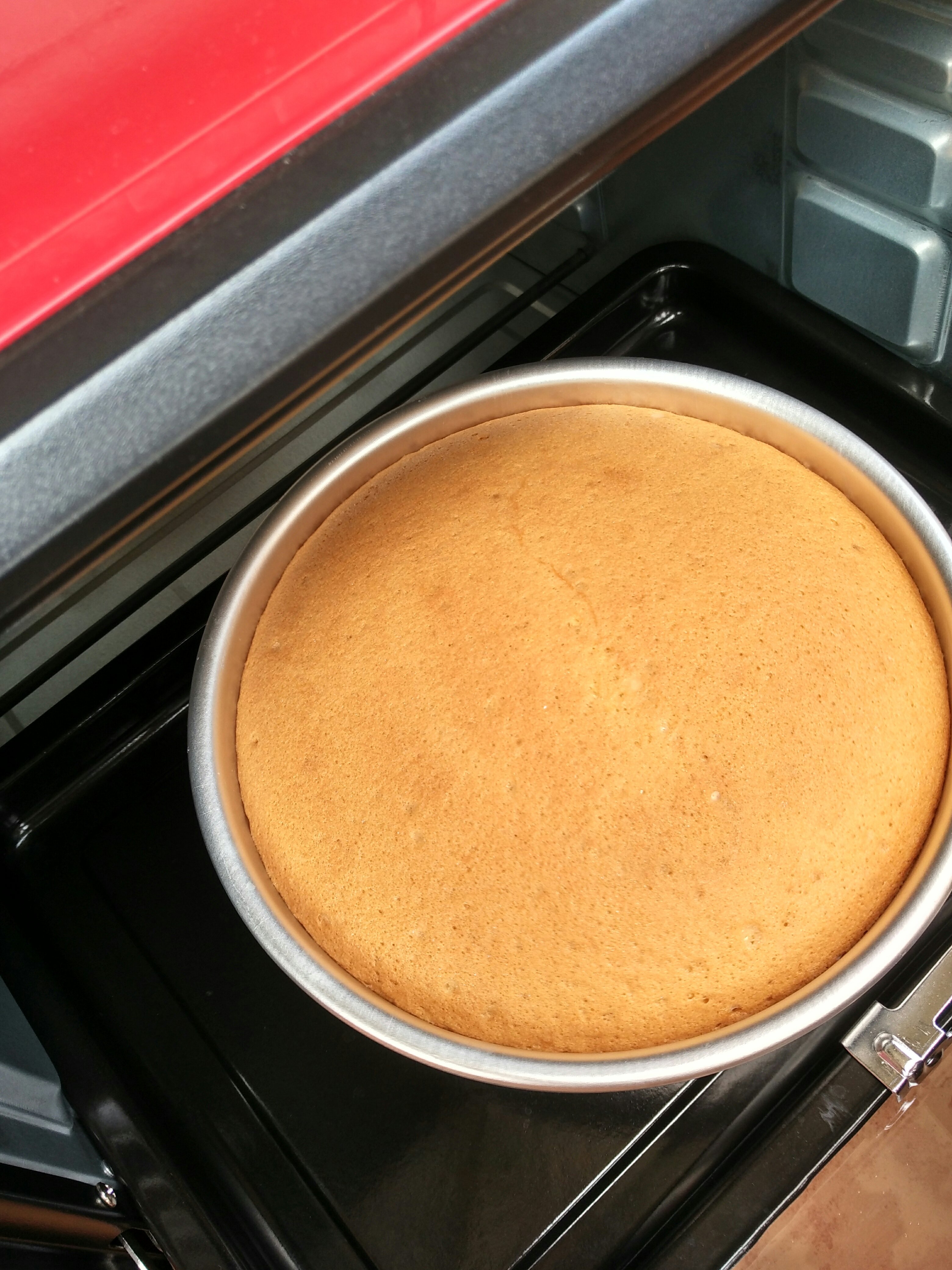 简单的水果奶油蛋糕的做法 步骤2