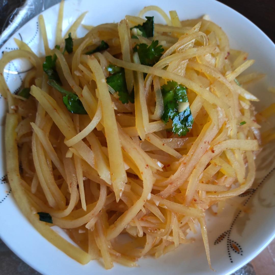 凉拌酸辣土豆丝