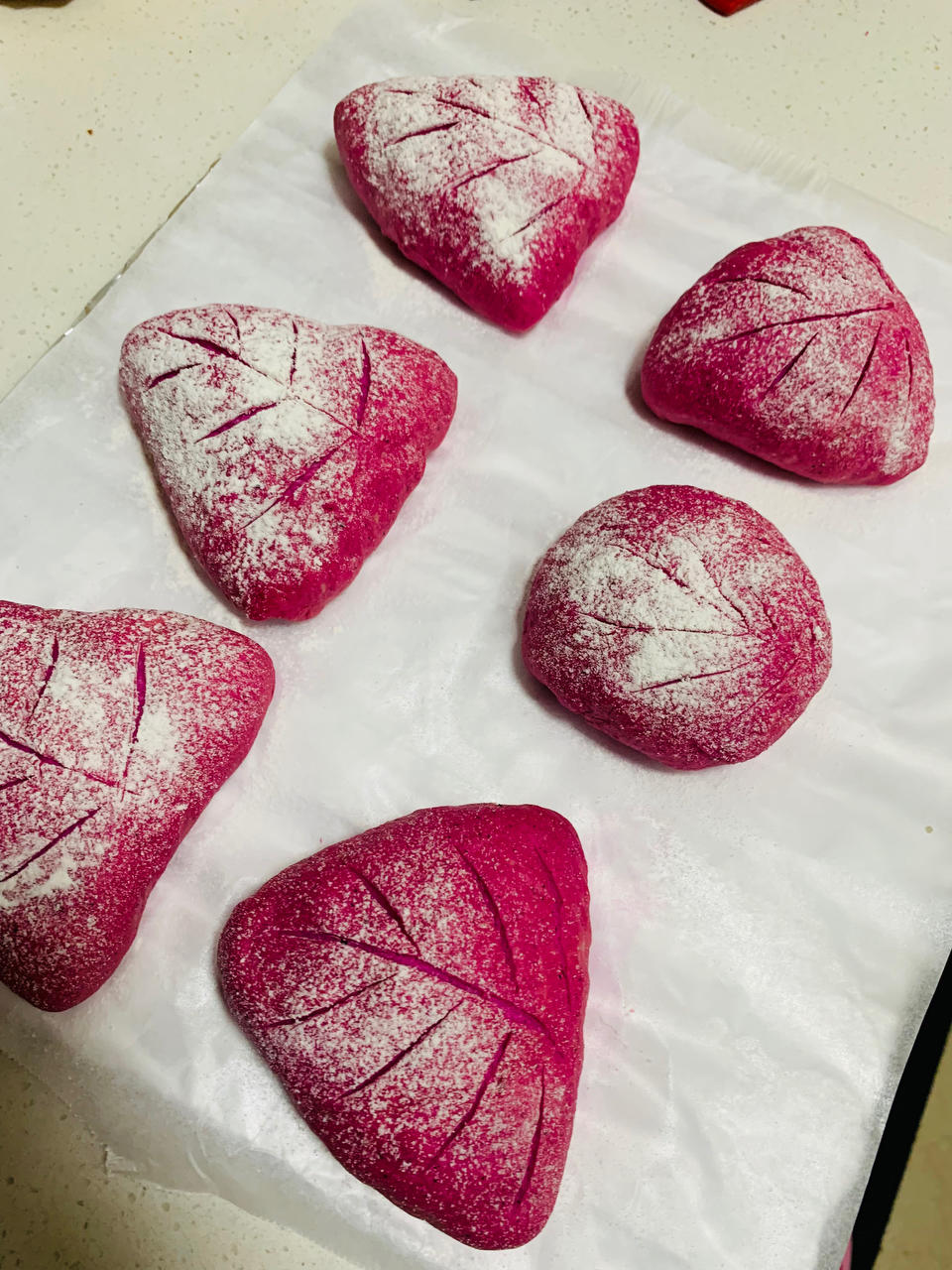 火龙果麻薯欧包