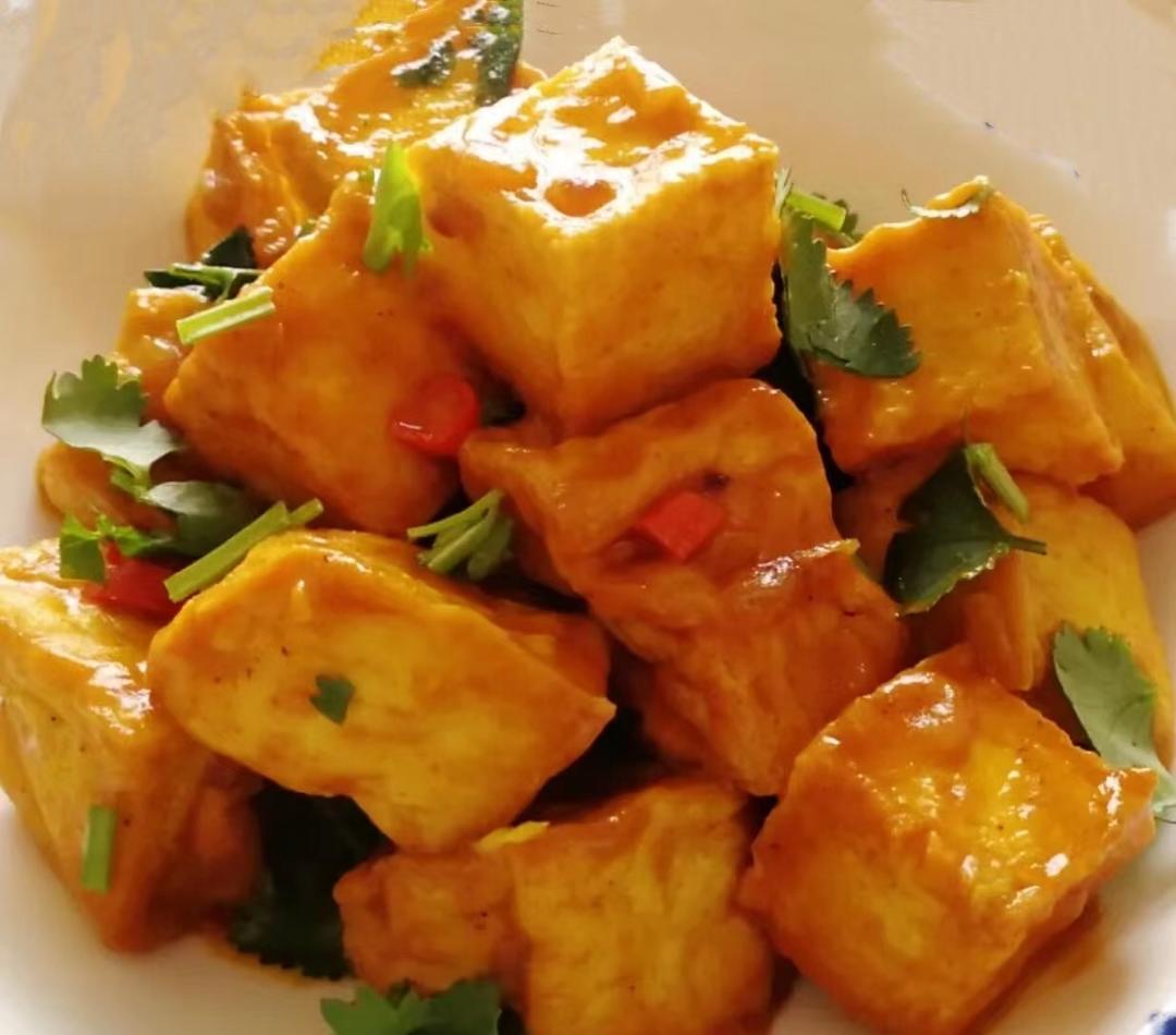 外国人这样做“左宗棠豆腐”
GENERAL TSO’S TOFU