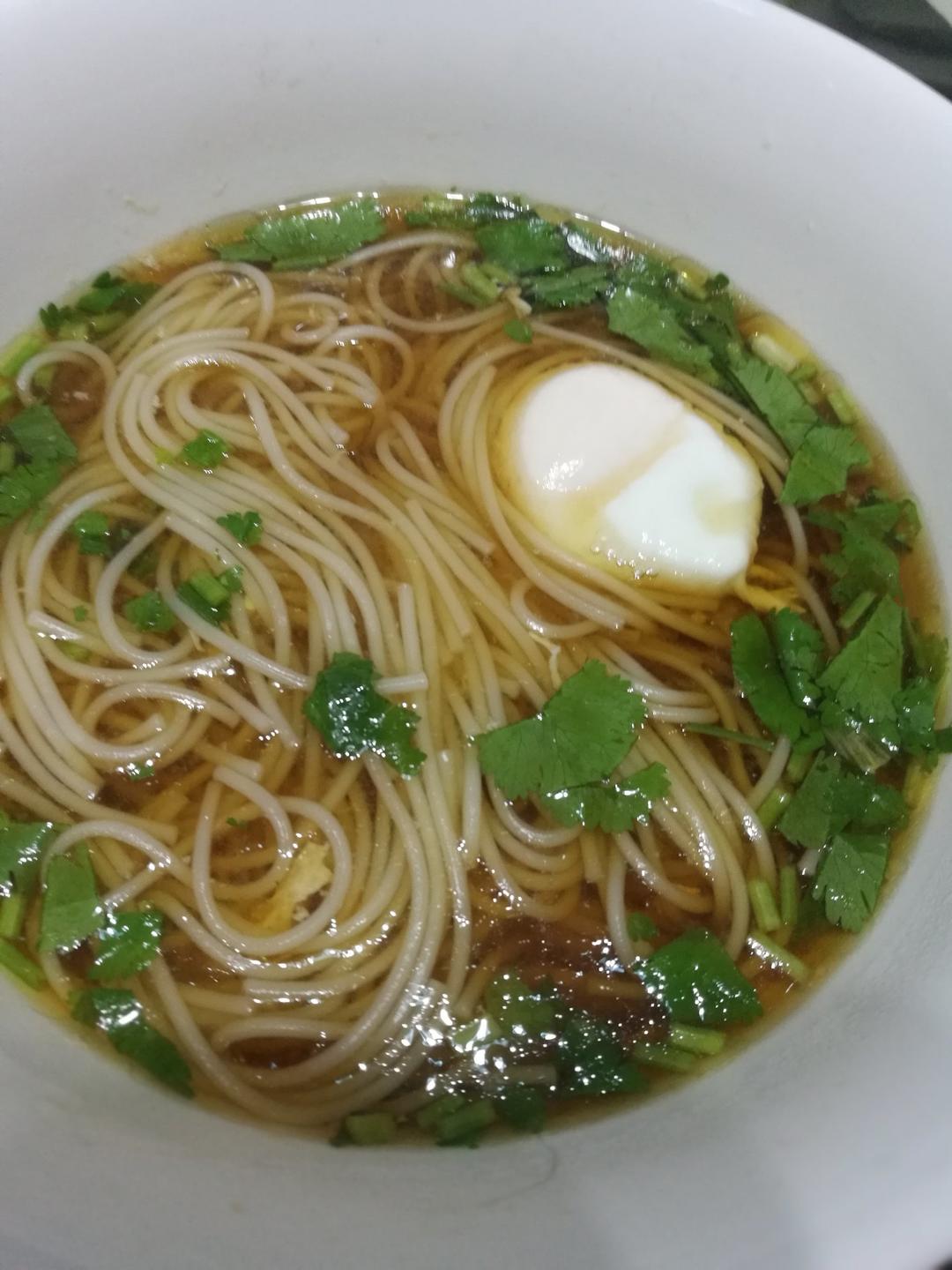 蔡菜私房菜做的我的一人食酸汤挂面