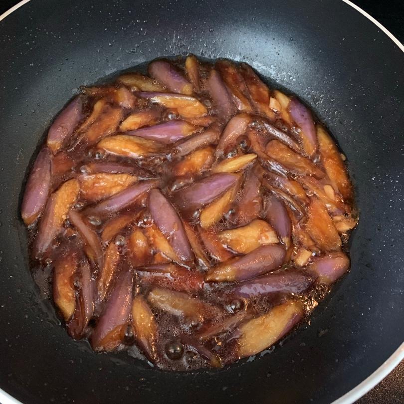 家常红烧茄子🍆，只要少量的油且下饭