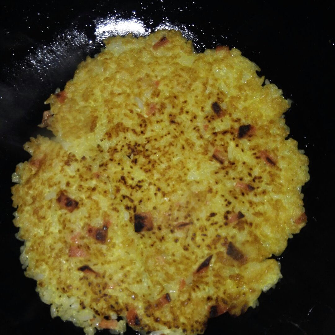 米饭鸡蛋饼