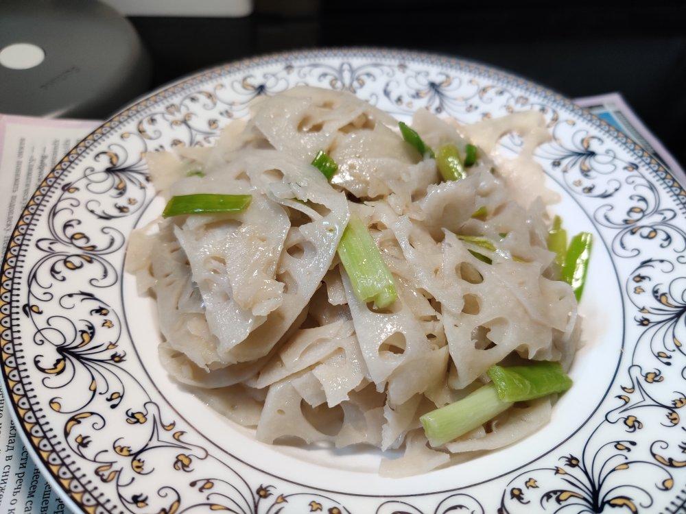清炒藕片