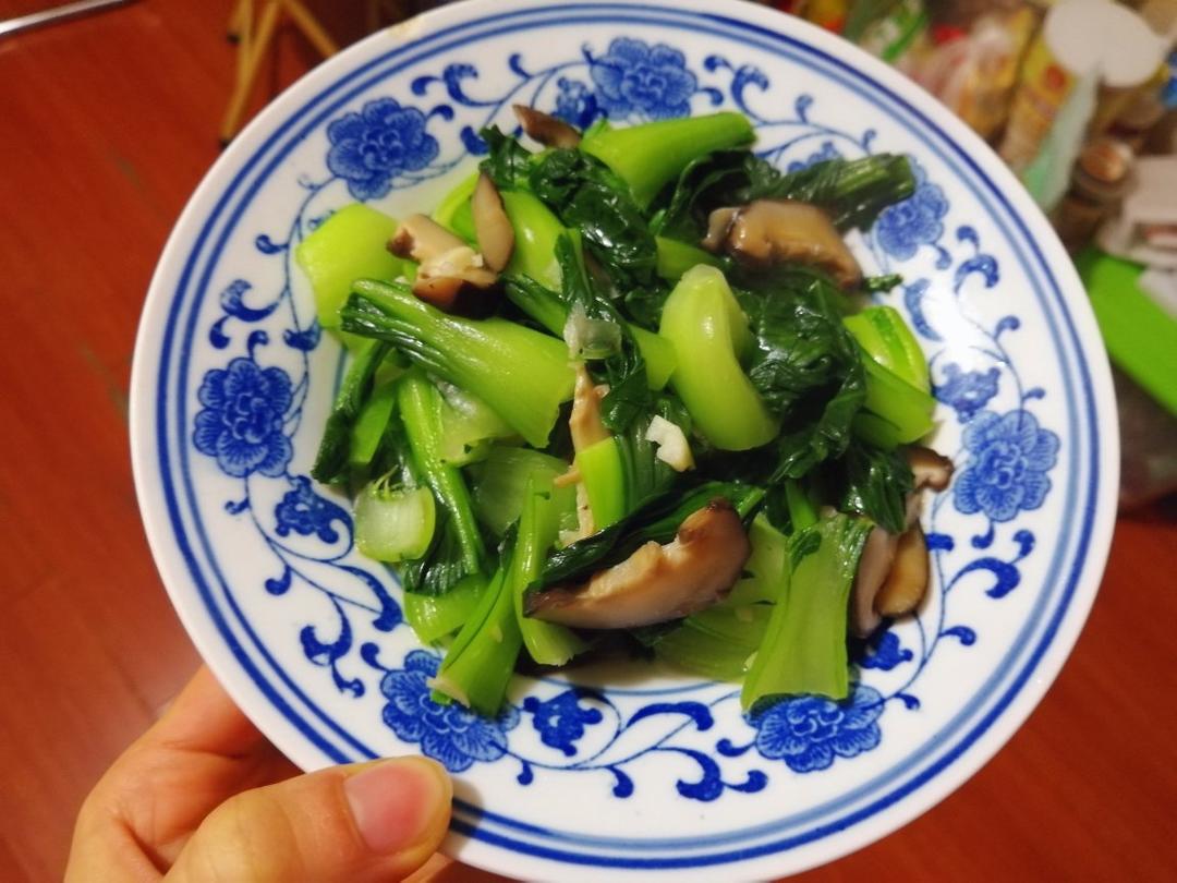 蘑菇炒青菜