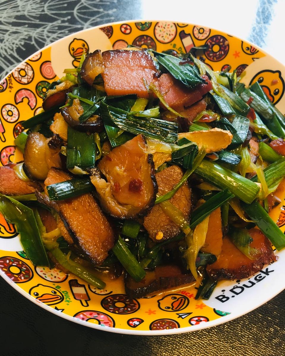 蒜苗炒腊肉