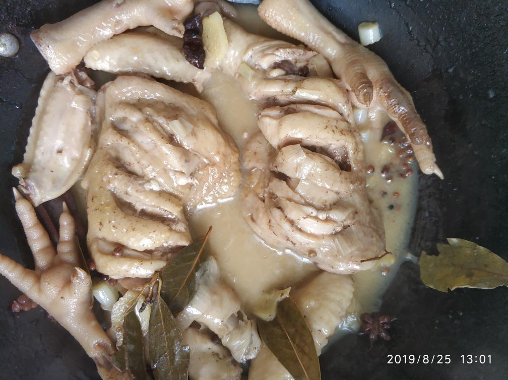 超简单好吃的卤鸡肉的做法