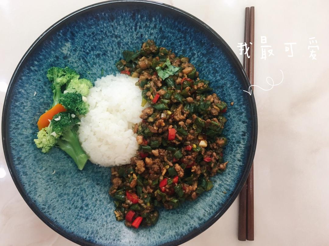 香辣肉末炒豆角 Hot Chili Beans with Pork Mince