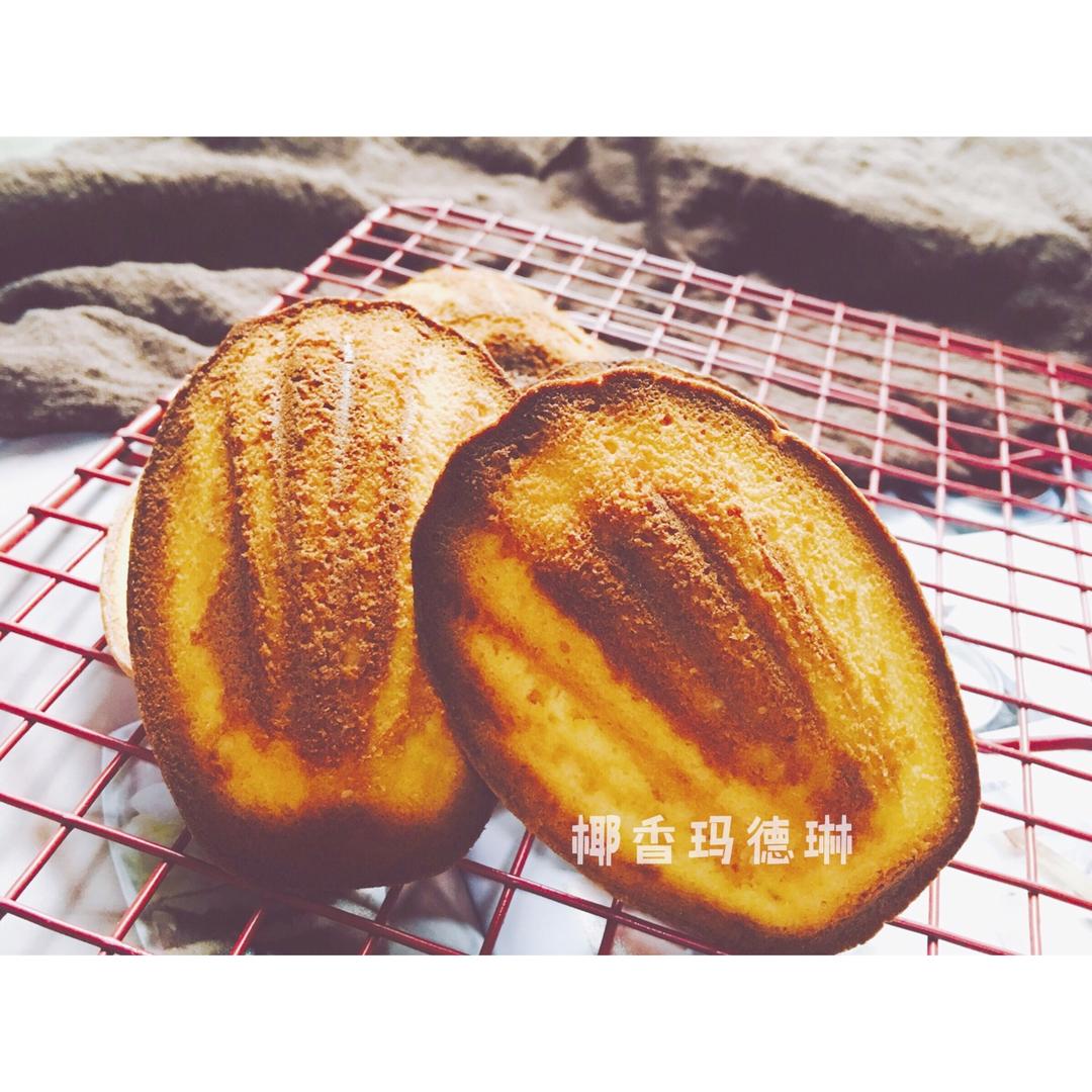 椰粉玛德琳