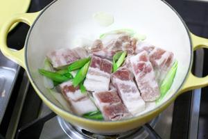 泡菜豆腐锅的做法 步骤3