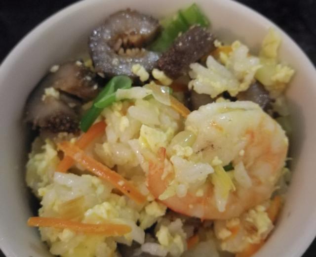 海参虾仁蛋炒饭的做法
