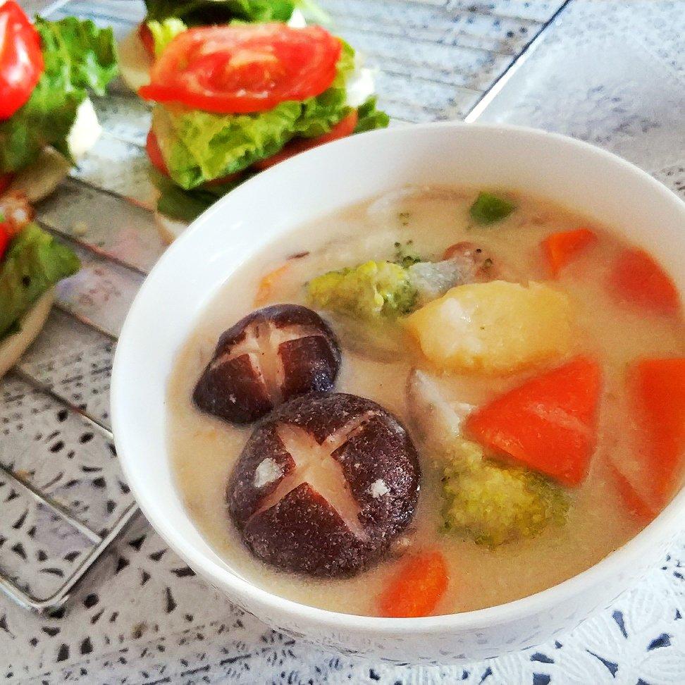 豆浆蔬菜浓汤