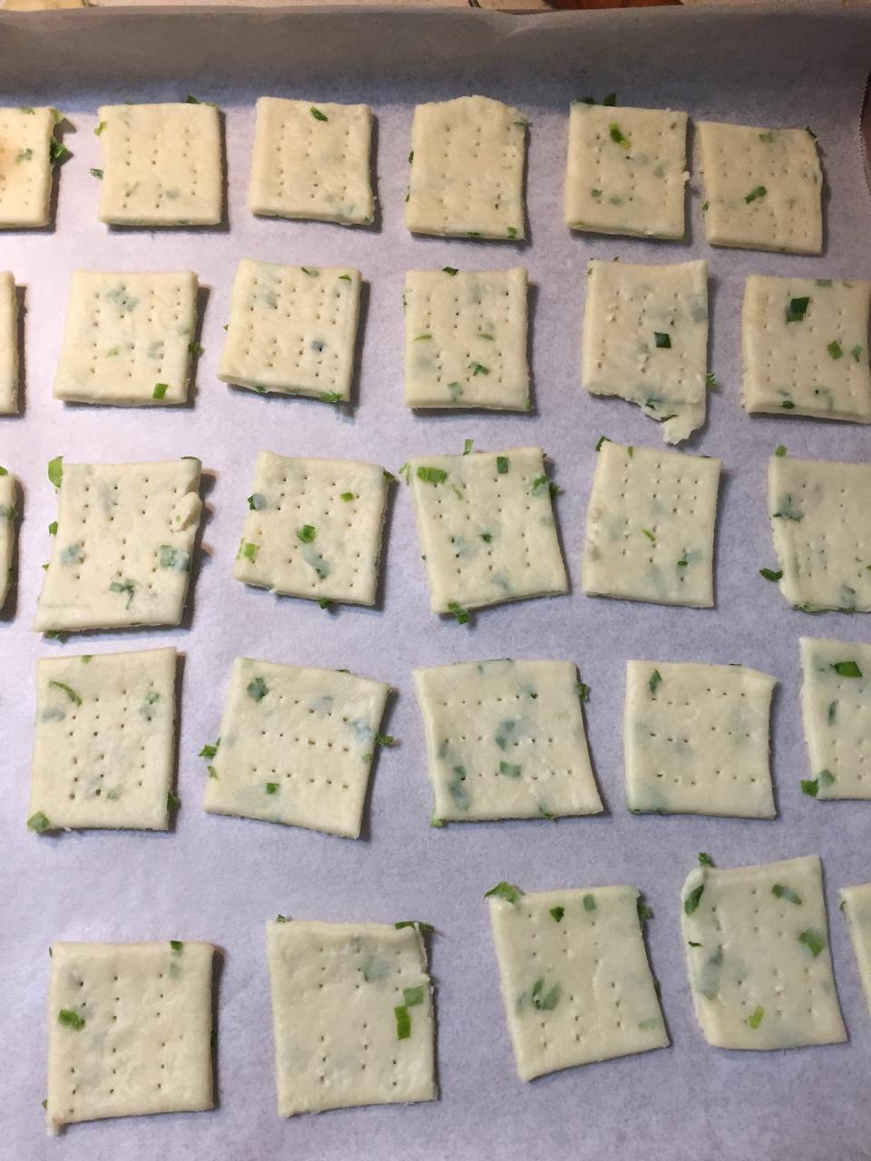 无糖香葱苏打咸饼干