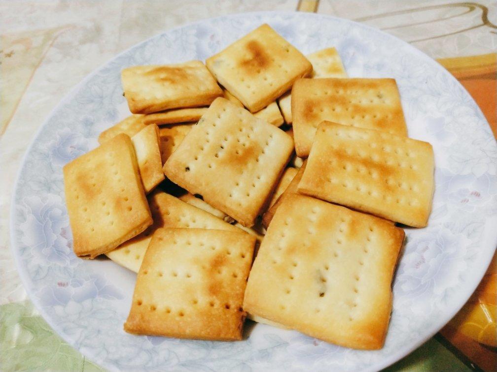 无糖香葱苏打咸饼干