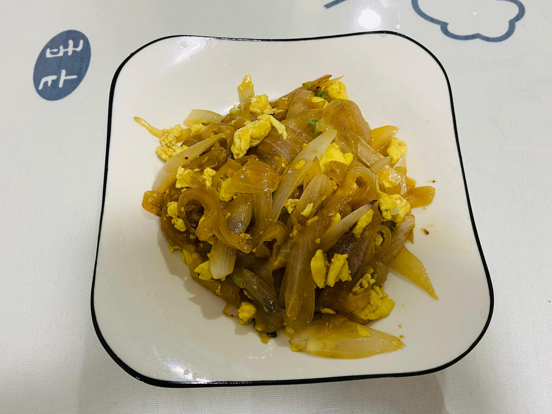洋葱炒鸡蛋
