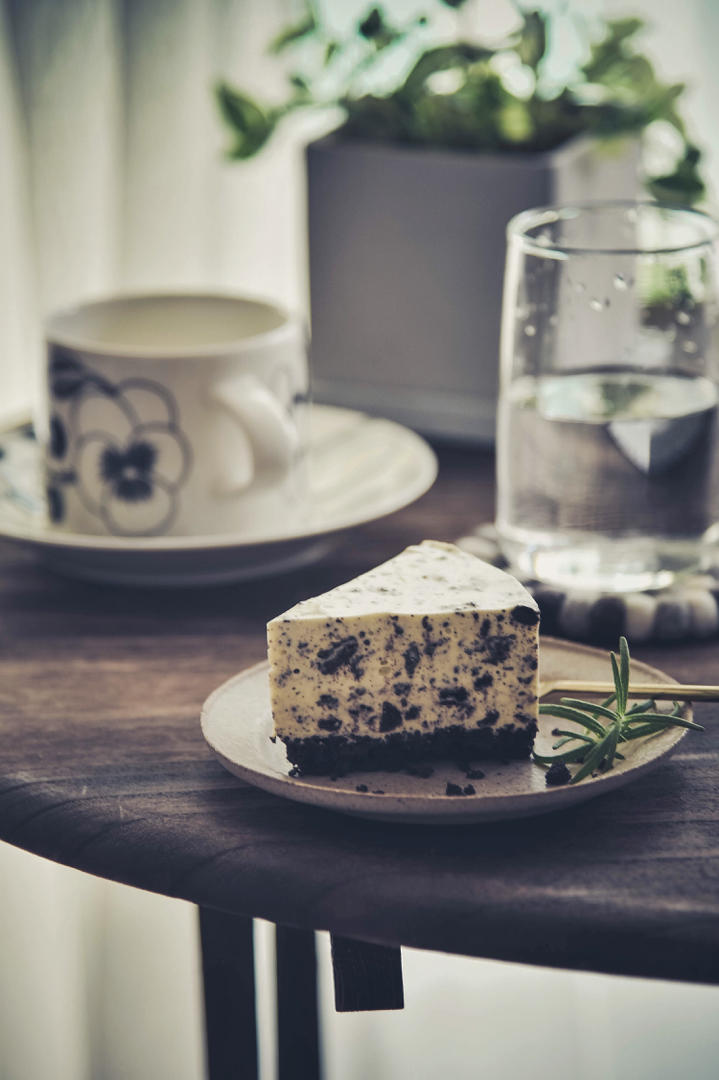 【奥利奥冻芝士蛋糕】拯救新手的免烤美味甜点