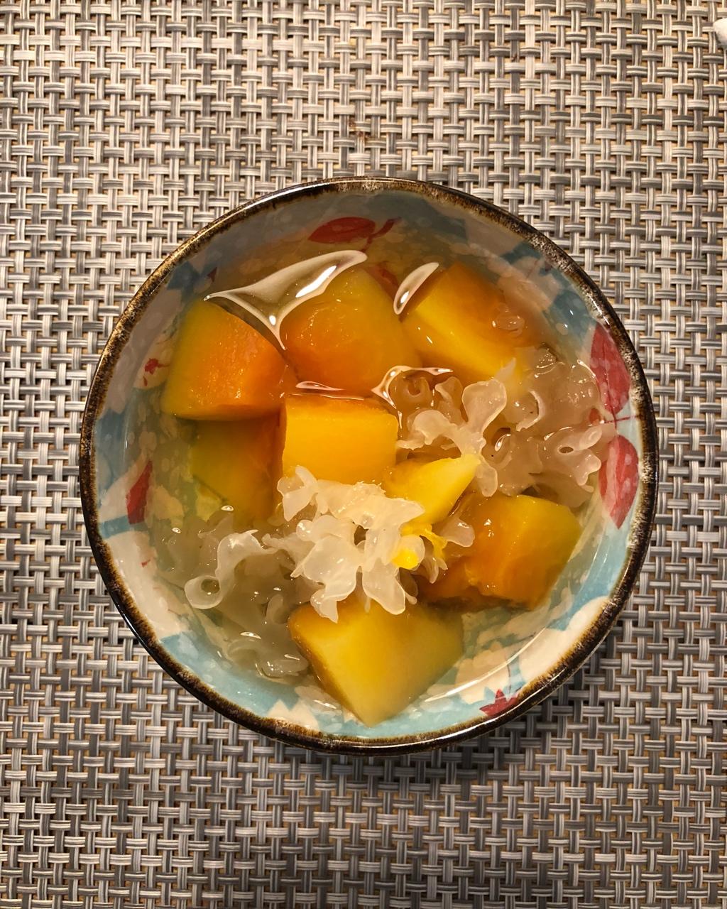 红枣木瓜银耳汤