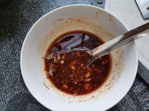 凉拌黄瓜腐竹木耳金针菇的做法 步骤5