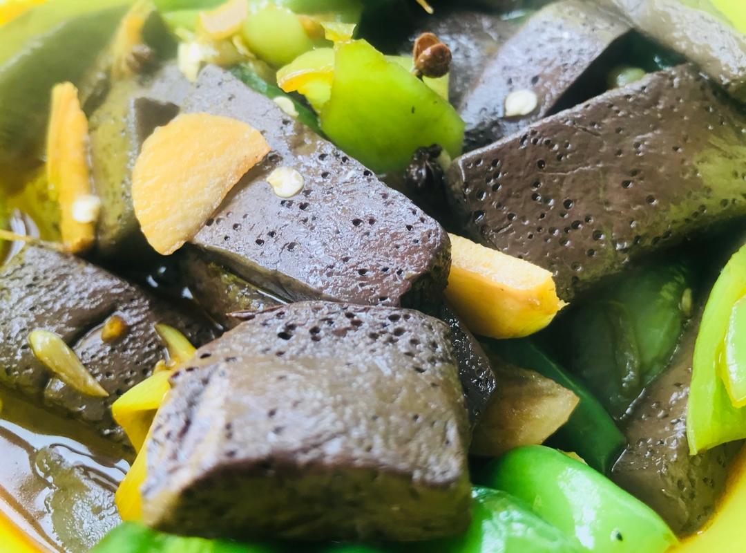 麻辣鸭血