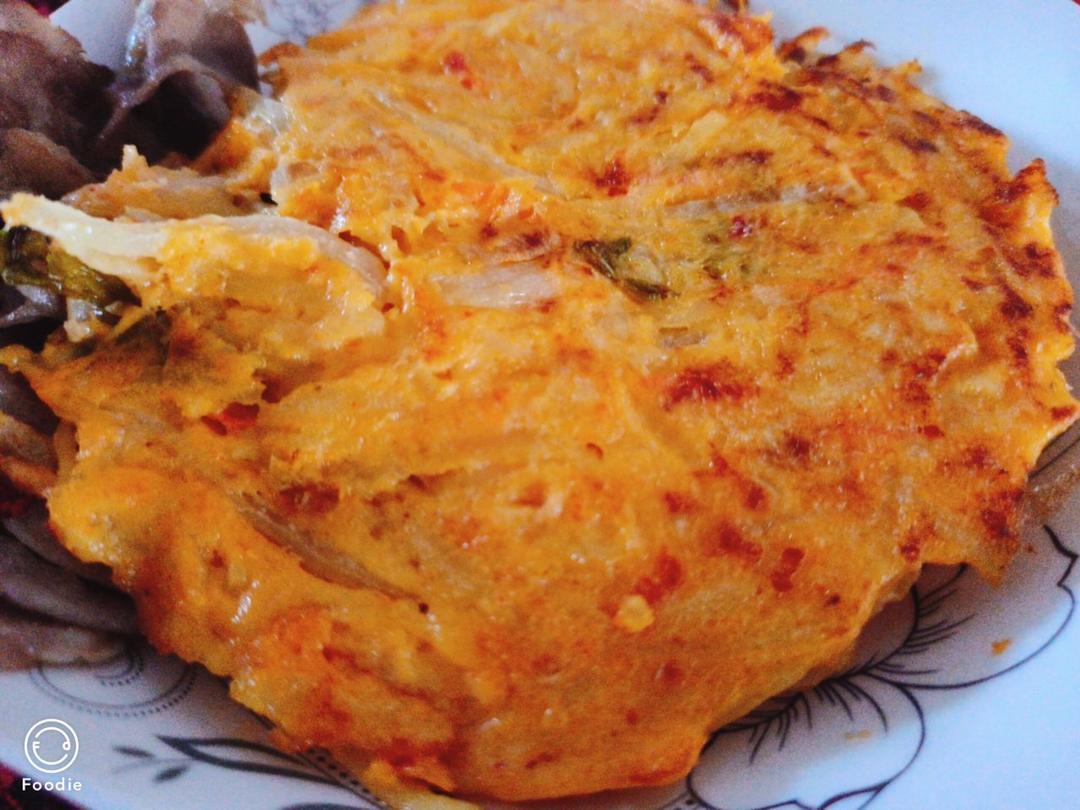 辣白菜土豆饼